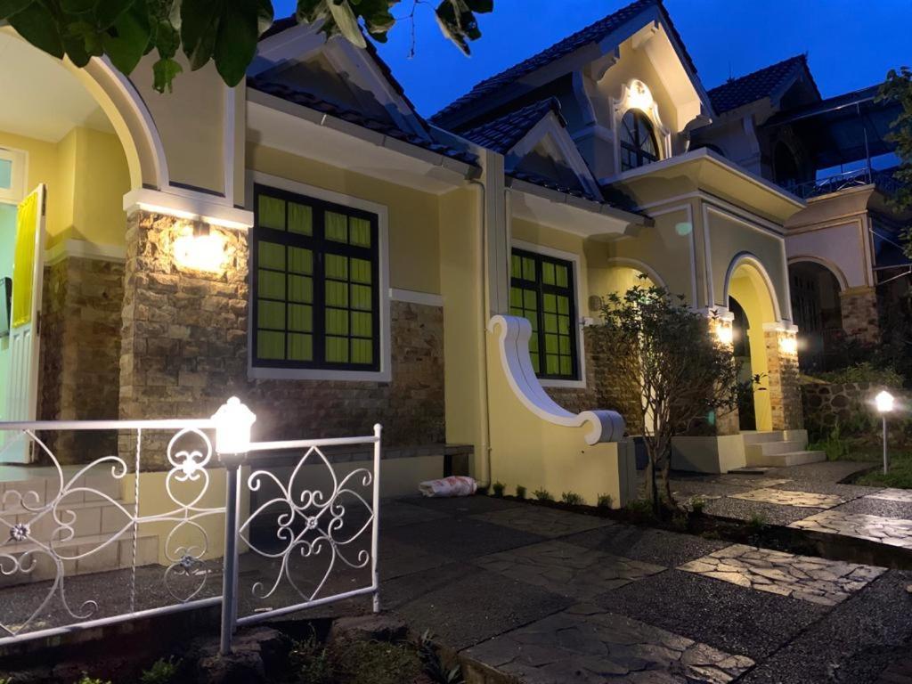 Villa Kota Bunga Cipanas 3 Kamar Baru Renovasi Full Wifi Cikundul Luaran gambar