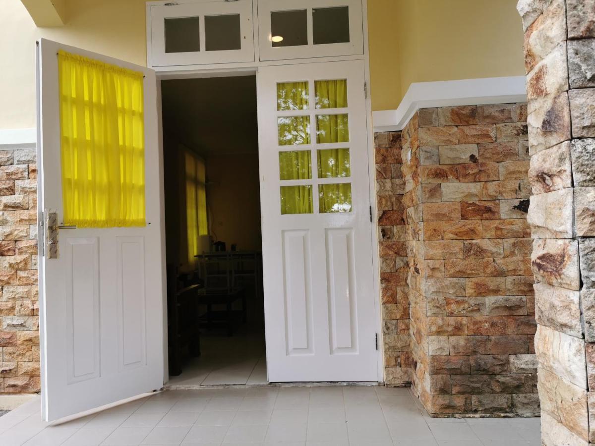 Villa Kota Bunga Cipanas 3 Kamar Baru Renovasi Full Wifi Cikundul Luaran gambar